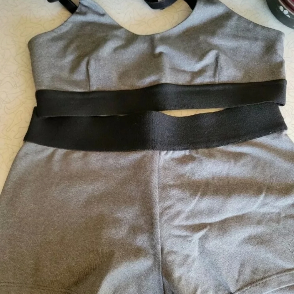 Bombshell Sportswear Outfit
